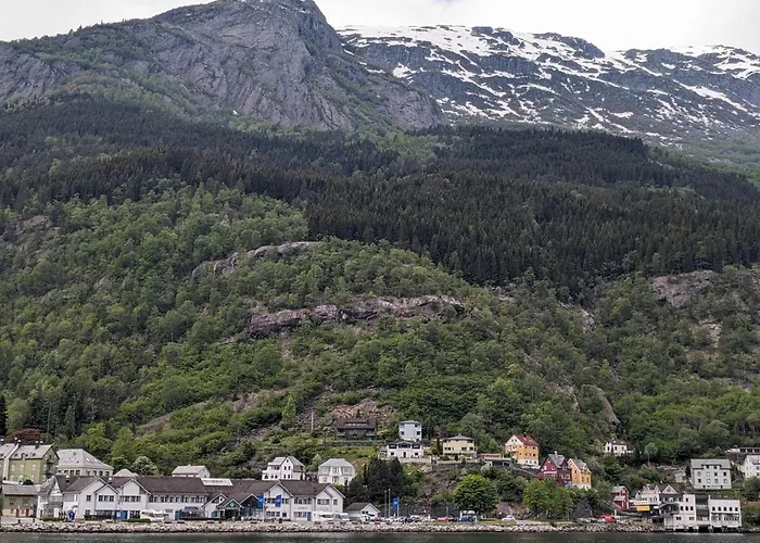 Cozy Bedroom & Basement With Amenities Maison d'hôtes Odda